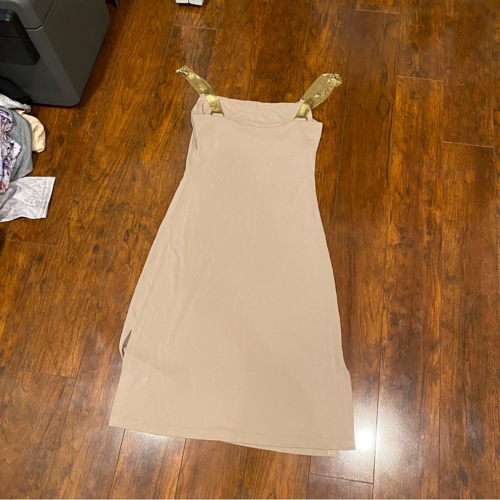 Moda International | Dress - Picture 2 of 3
